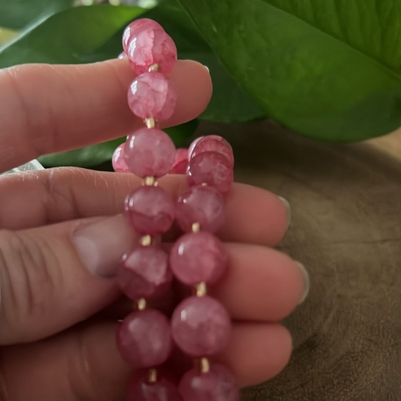 Set of 2 marbled blush colored glass beads stretch bracelets, with heart bag!💜💗💕 - Picture 5 of 5